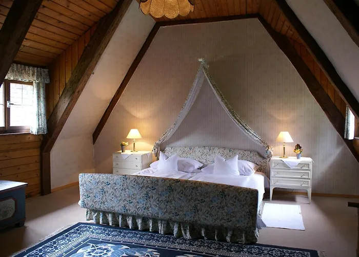 Bed & Breakfast Schloss Egg 3*