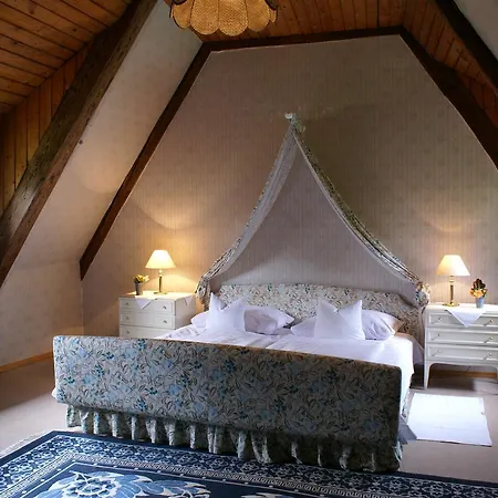 Frühstückspension Schloss Egg 3*